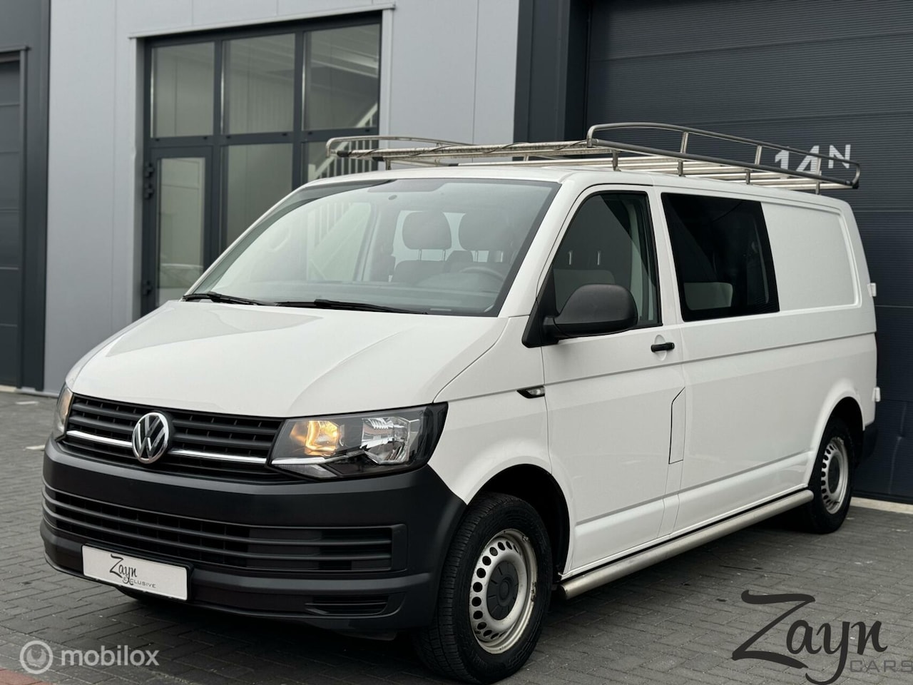 Volkswagen Transporter - 2.0 TDI L2H1 Comfortline DC Imperial - AutoWereld.nl