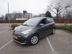 Toyota Verso S - 1.3 VVT-i Aspiration schade RV