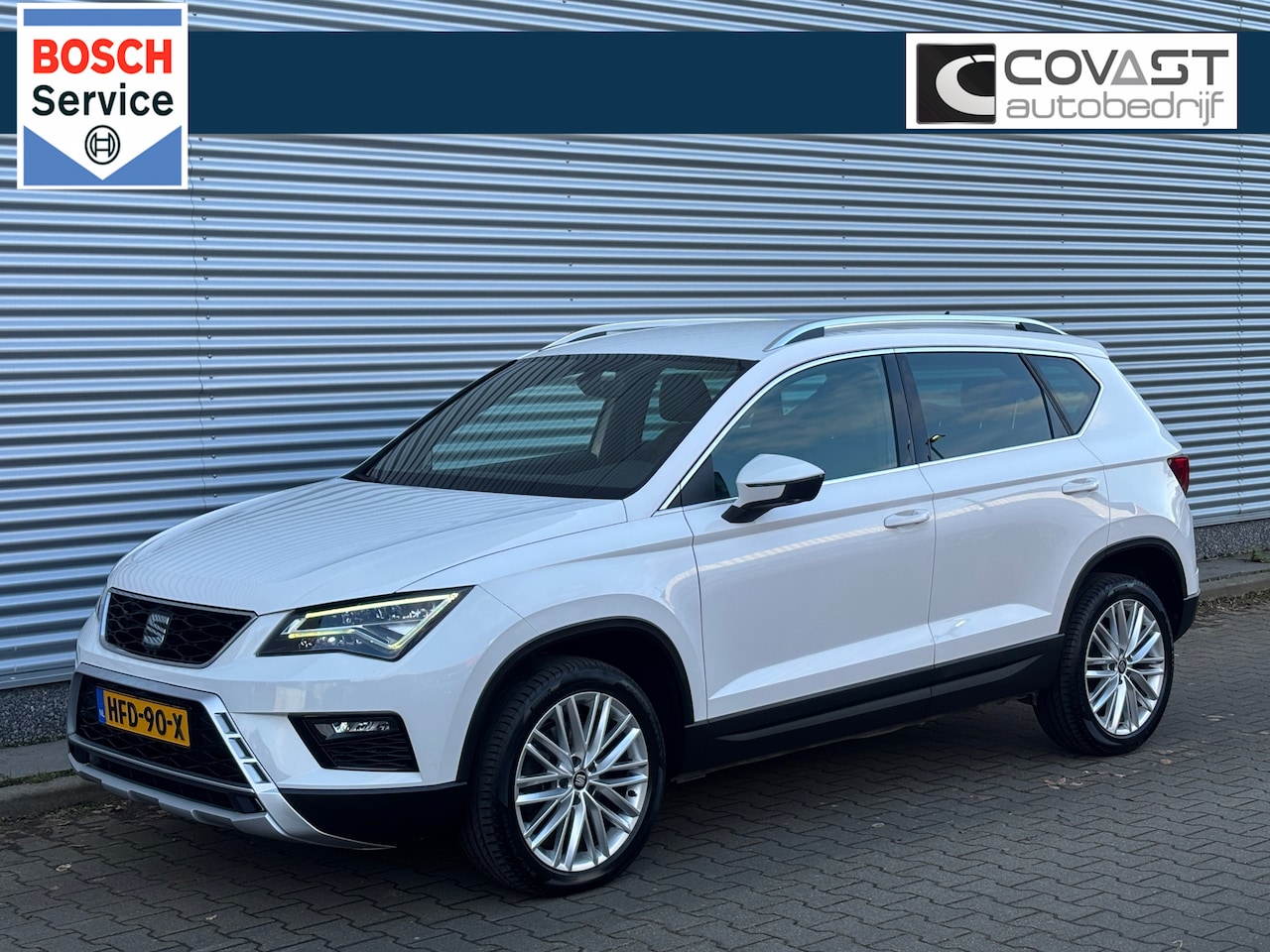 Seat Ateca - 1.4 EcoTSI Xcellence LED|Keyless|Camera|Navi|Carplay|El.Klep - AutoWereld.nl