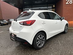 Mazda 2 - 2 1.5 Skyactiv-G TS+ // NAVI // CLIMA // PDC+CAMERA // CRUISE // STOELVERWARMING // TREKHA