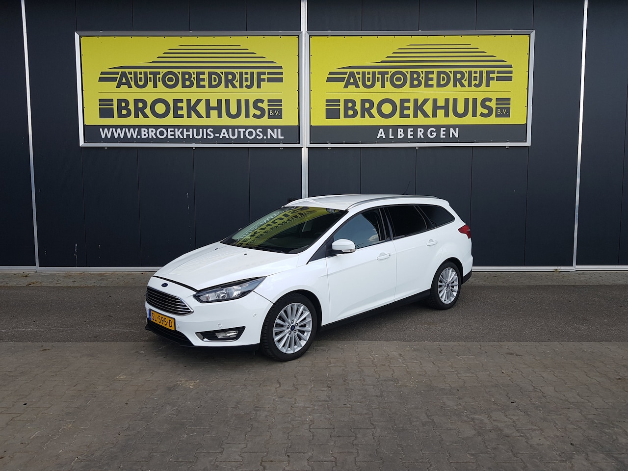 Ford Focus Wagon - 1.0 Titanium 1.0 Titanium - AutoWereld.nl