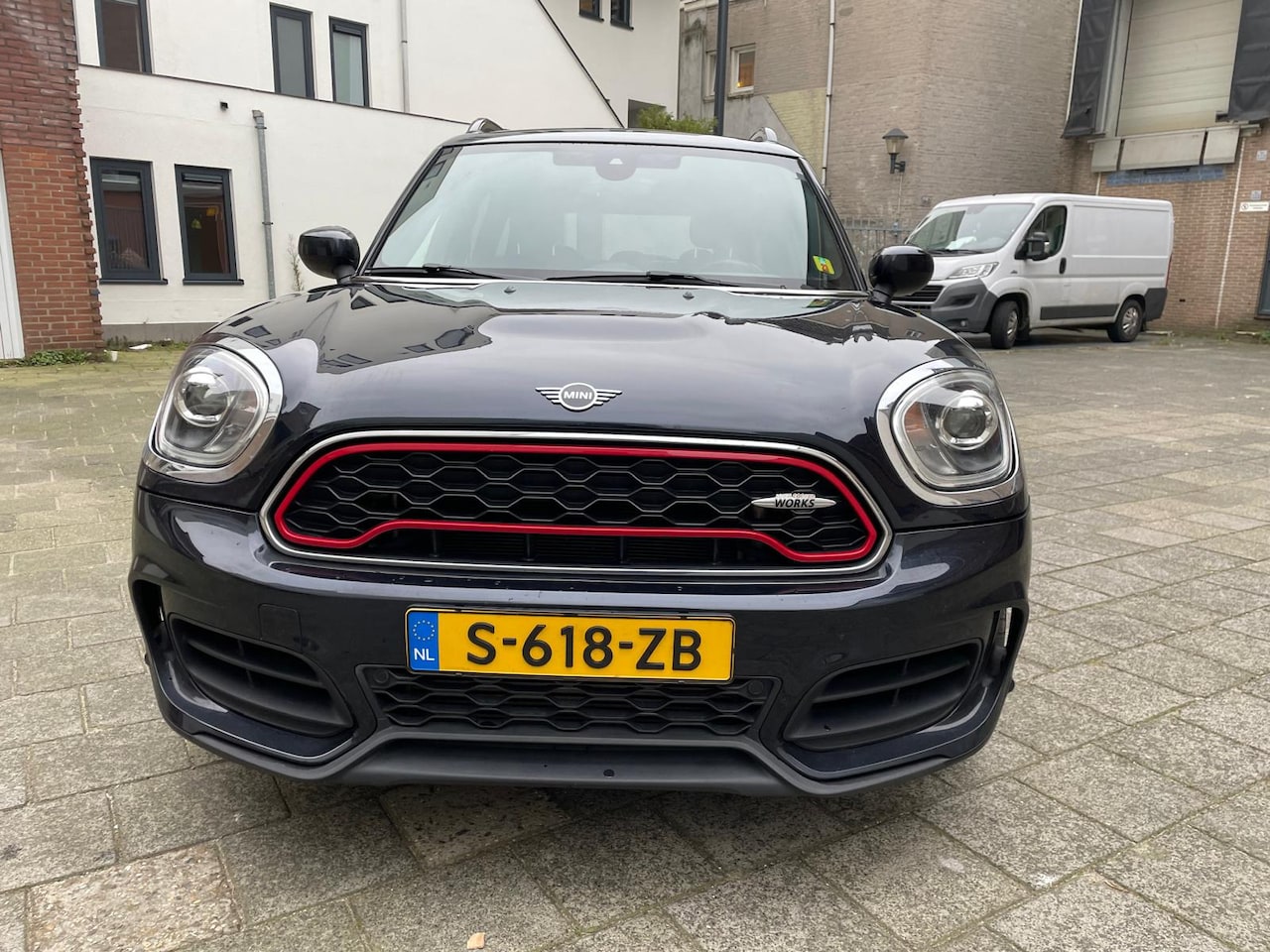 MINI Countryman - 2.0 John Cooper Works ALL4 Chili alle optie`s, elect leder interieur , panorama, head up, vol optie`s !! - AutoWereld.nl