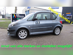 Peugeot 1007 - 1.6-16V Sporty