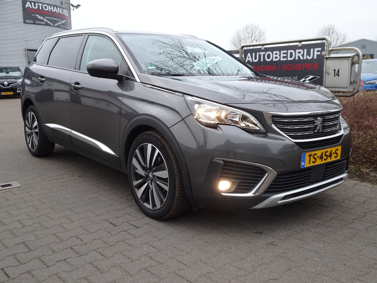 Peugeot 5008 - 1.2 PureTech 7-Pers - AutoWereld.nl