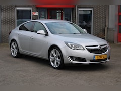 Opel Insignia - 1.6 T Leder/20inch/Trekhaak /Xenon/NL Auto