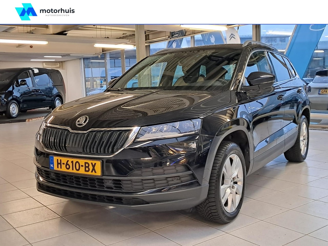 Skoda Karoq - 1.5 TSI 150pk DSG-7 Business Edition / Navi / ECC / Camera / LED / Trekhaak - AutoWereld.nl