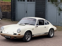 Porsche 911 - light weight, Outlaw and backdate