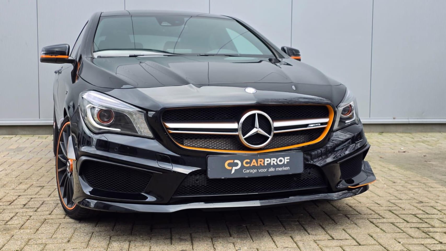 Mercedes-Benz CLA-klasse Shooting Brake - AMG 45 4MATIC OrangeArt Edition - AutoWereld.nl