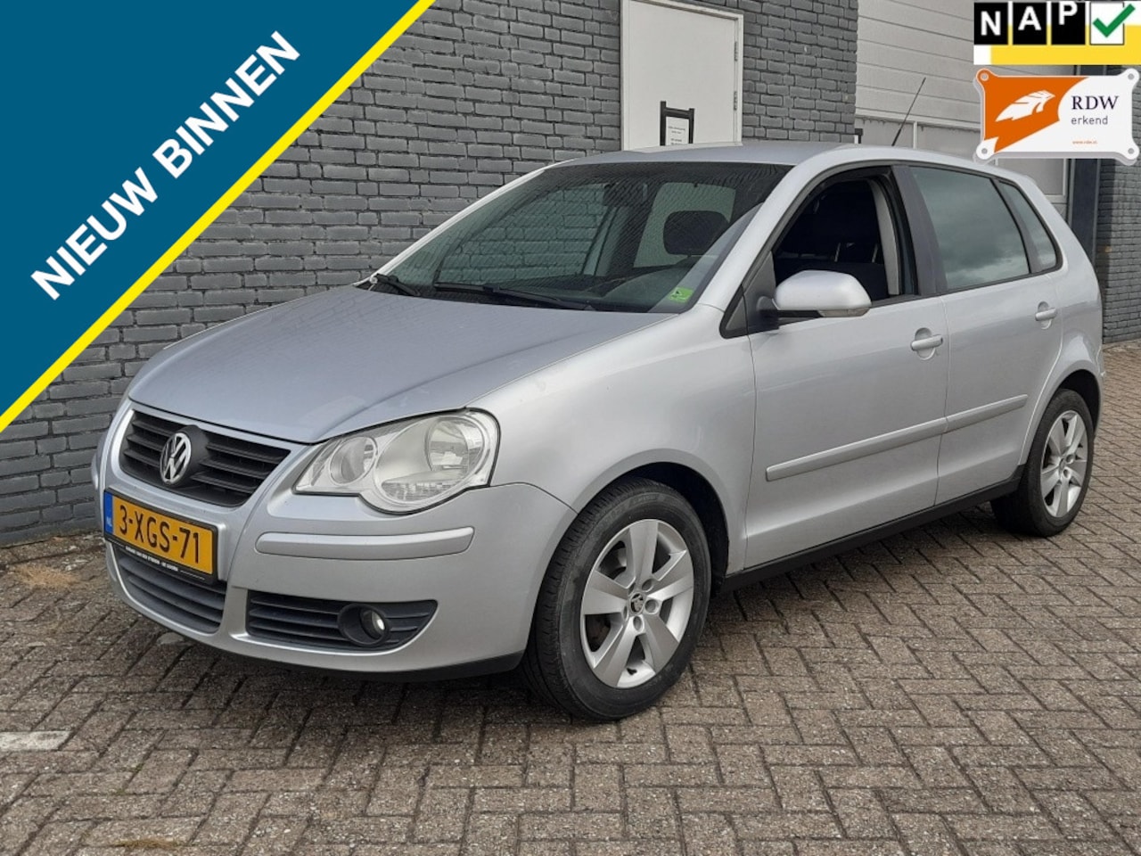 Volkswagen Polo - 1.4-16V Comfortline 1.4-16V Comfortline 5-Drs Nieuwe APK - AutoWereld.nl