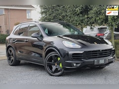 Porsche Cayenne - 3.0 S E-Hybrid 416 PK Adaptive Sport Chrono Trekhaak Luchtvering 360 Camera