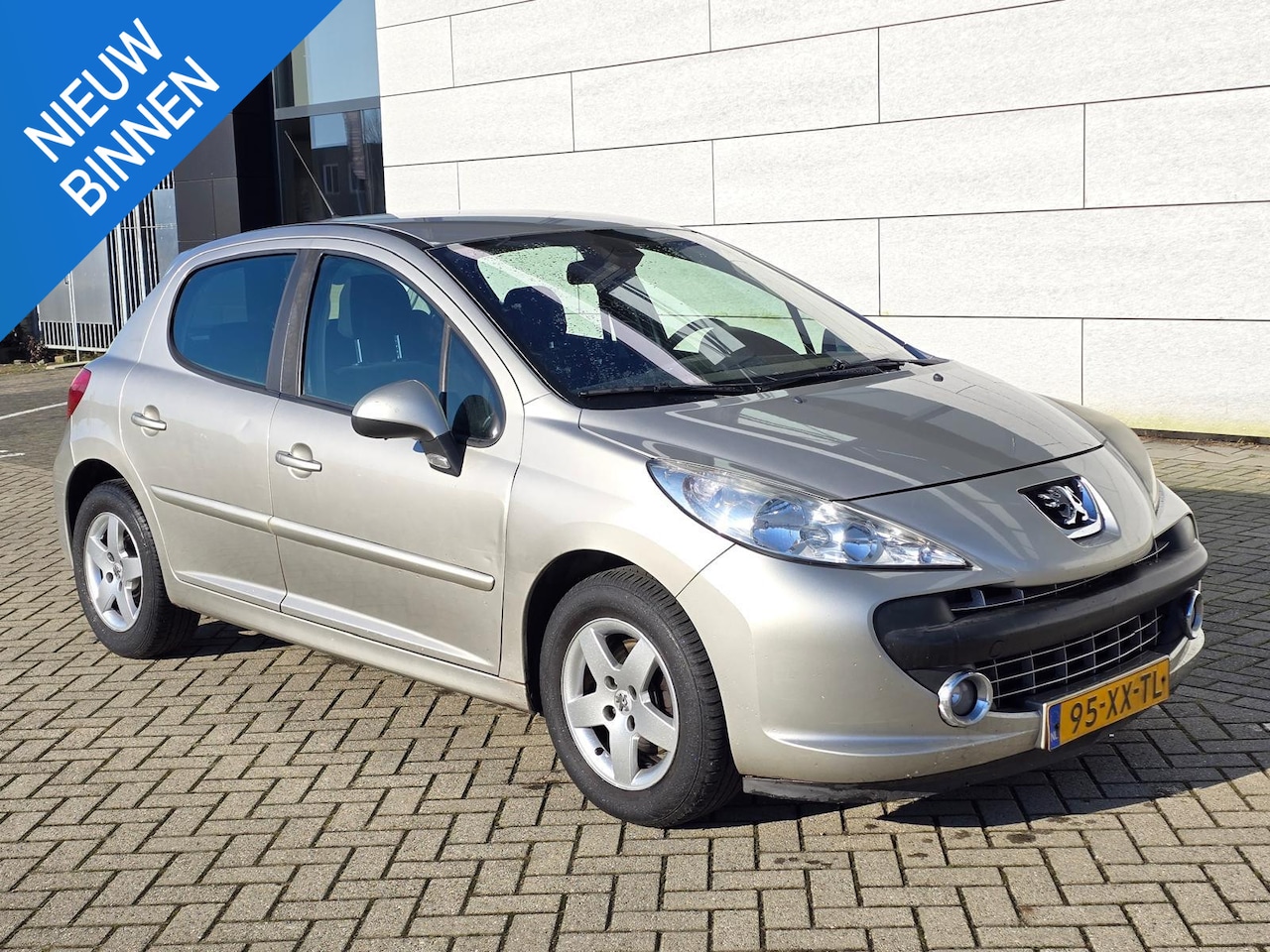 Peugeot 207 - 1.4 VTi XS Pack 5-deurs/NAP/Trekhaak - AutoWereld.nl