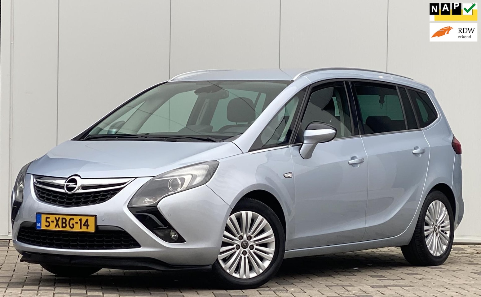 Opel Zafira Tourer - 1.4 Design Edition 7 PERSOONS NAVI CAMERA NAP - AutoWereld.nl