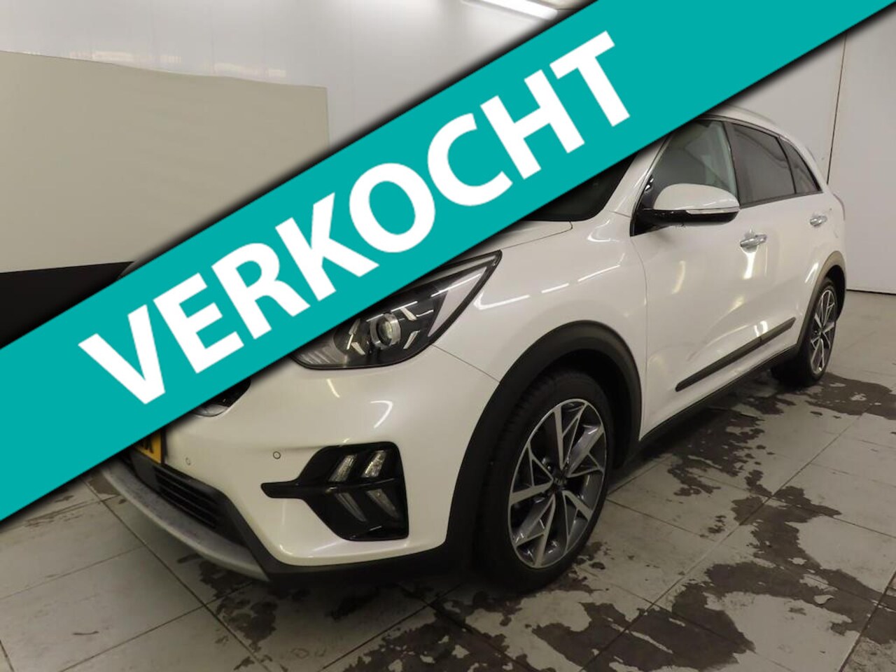 Kia Niro - +leder+xenon+breed-navigatie+camera+stoel-stuur-verw+18"lmv = OKT-2019 =ZEER MOOI !! - AutoWereld.nl