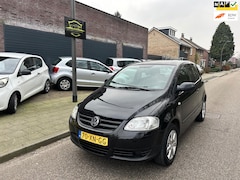 Volkswagen Fox - 1.2 Optive, CENTRALE DEURVERGRENDELING, RADIO/CD, SPORTVELGEN, MET APK