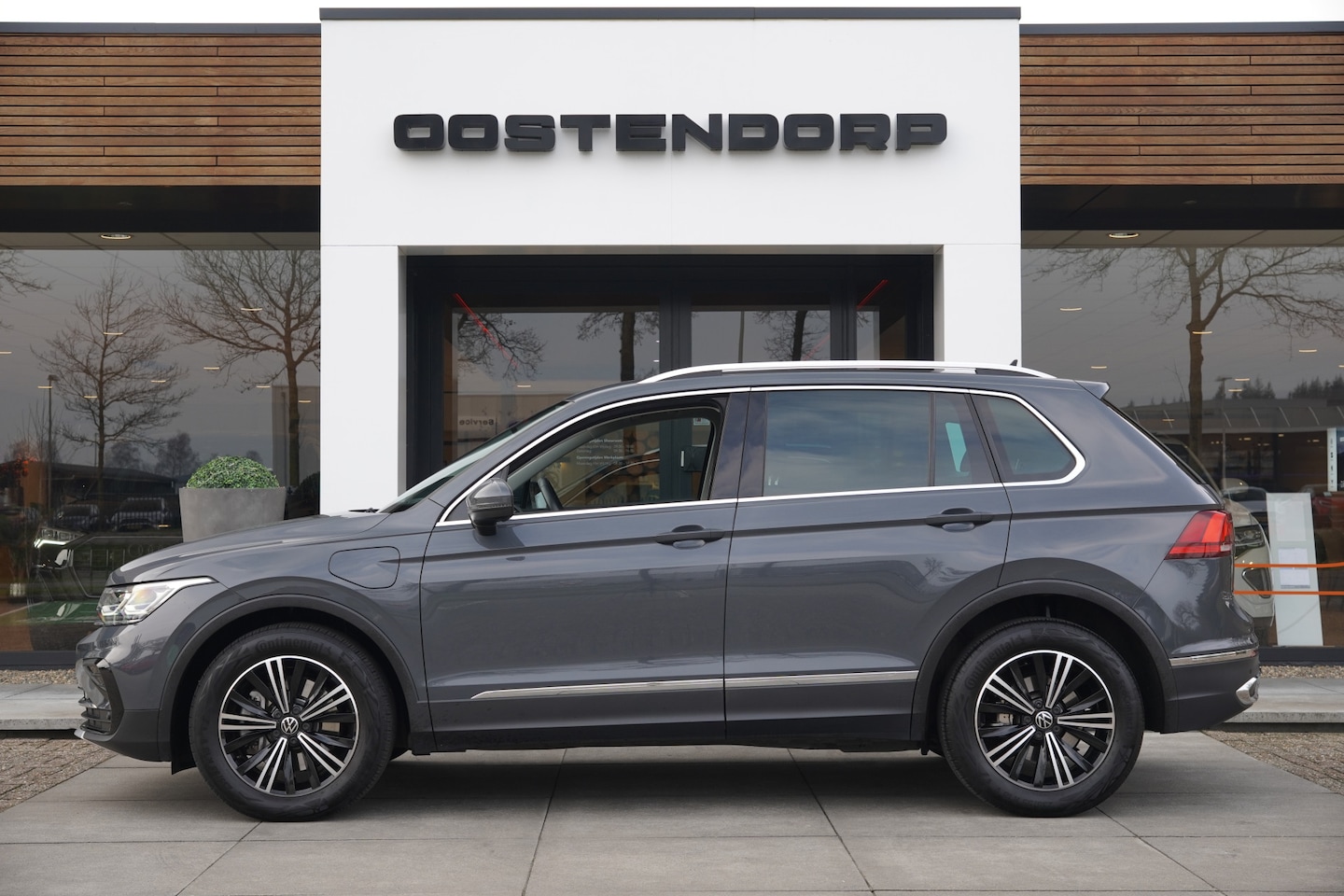 Volkswagen Tiguan - 1.4TSI/245pk eHybrid Elegance DSG Automaat|2022|Trekhaak|PDC+Camera|Cruise+ACC|El.Achterkl - AutoWereld.nl