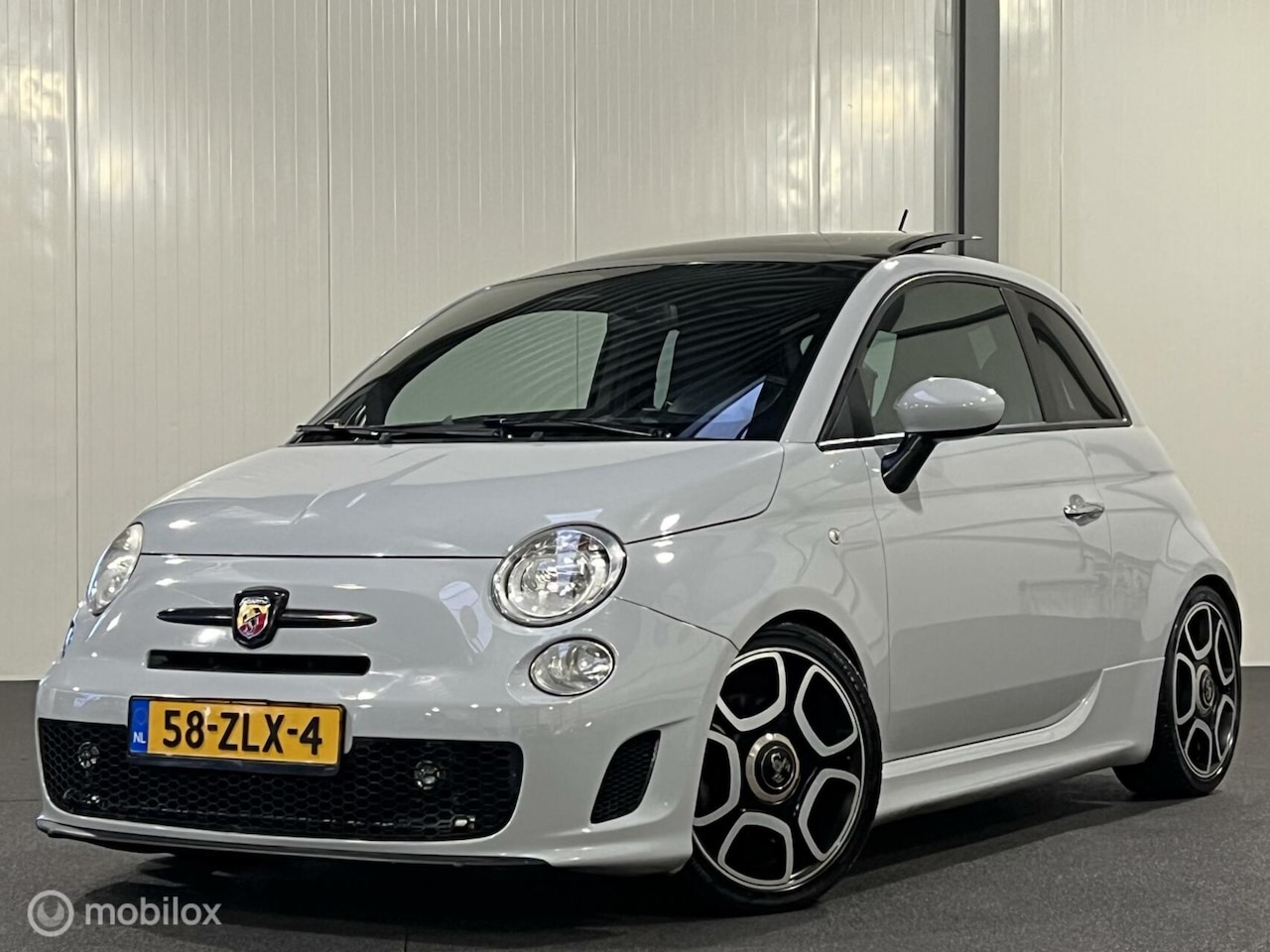 Fiat 500 Abarth - 1.4 T-Jet [ NAP leder panorama Akrapovic ] - AutoWereld.nl