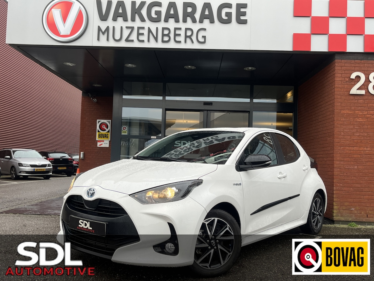 Toyota Yaris - 1.5 Hybrid Dynamic // NAVI // CAMERA // ADAPTIVE CRUISE // CLIMA // APPLE CARPLAY - ANDROI - AutoWereld.nl