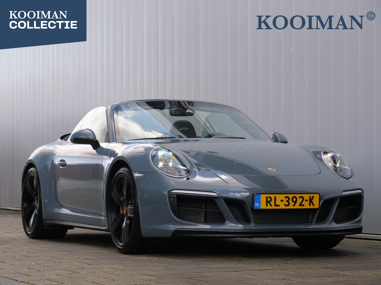 Porsche 911 Cabrio - 3.0 Carrera GTS 451 Pk Automaat Navigatie / PDC / Camera / DAB - AutoWereld.nl