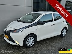 Toyota Aygo - 1.0 VVT-i x Airco/Elektrische ramen/LED