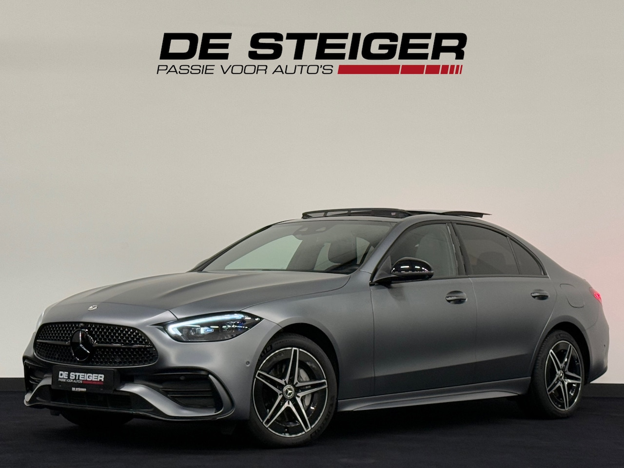 Mercedes-Benz C-klasse - 300 e AMG Pano Digital Sfeer 360 Memory Massage - AutoWereld.nl