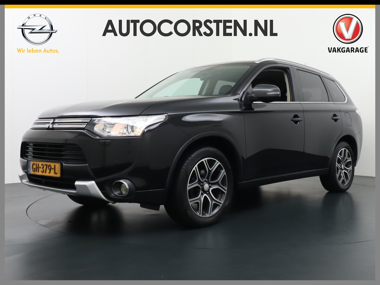 Mitsubishi Outlander - 2.0I PHEV Hybrid 4WD Autom. Leder Trekhaak Schuifdak Ecc Navi Elec.Achterklep Camera Bluet - AutoWereld.nl