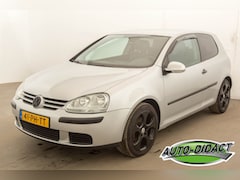 Volkswagen Golf - 1.6 FSI Trendline