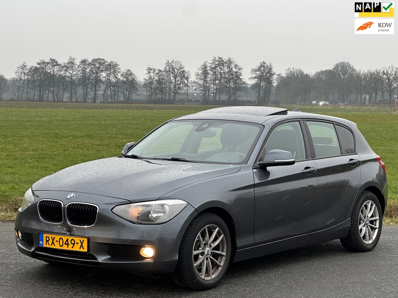 BMW 1-serie - 116d Business 116d Business - AutoWereld.nl