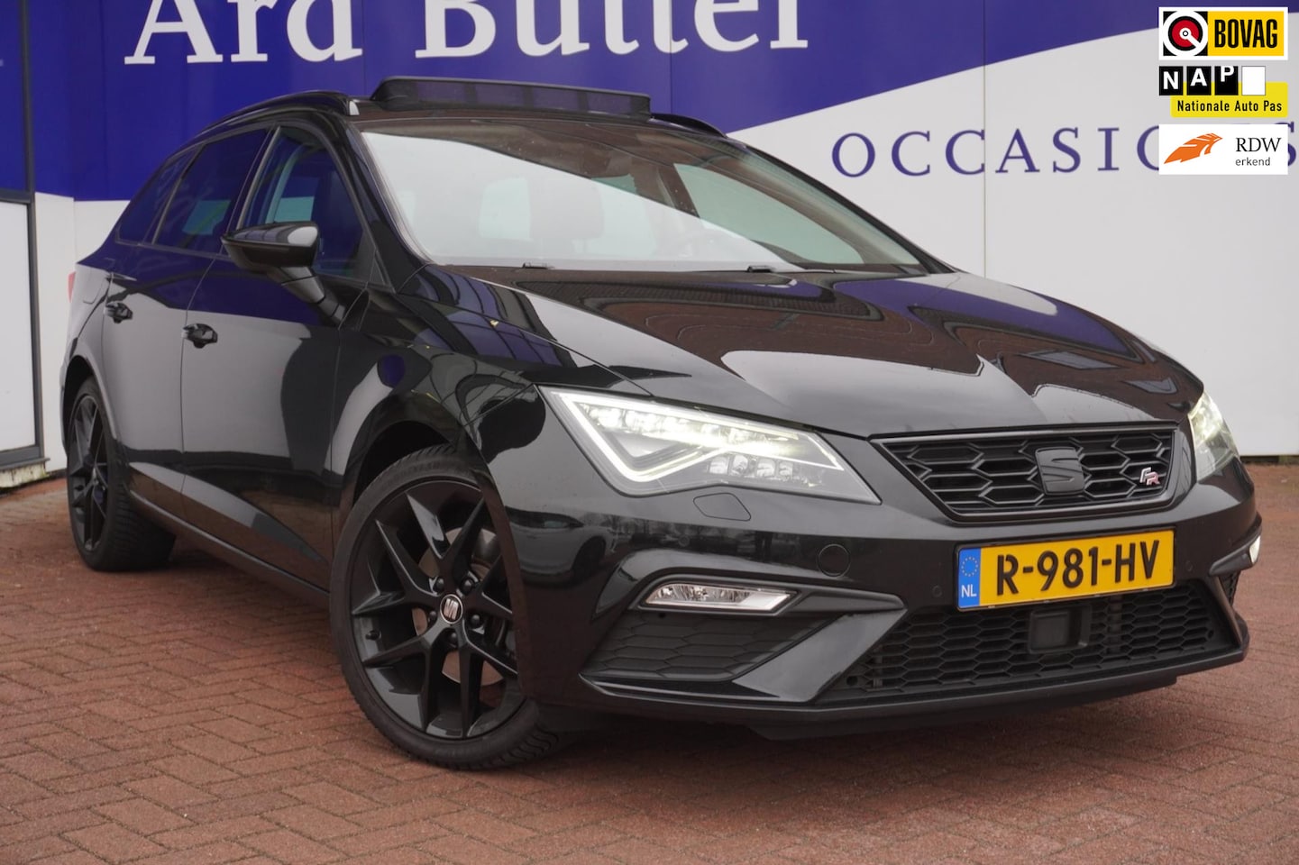 Seat Leon ST - 1.8 TSI 180PK FR Business+led+adaptieve-cruise+Navigatie+Leder+pano-dak+18"lmv = G3 = SUPE - AutoWereld.nl