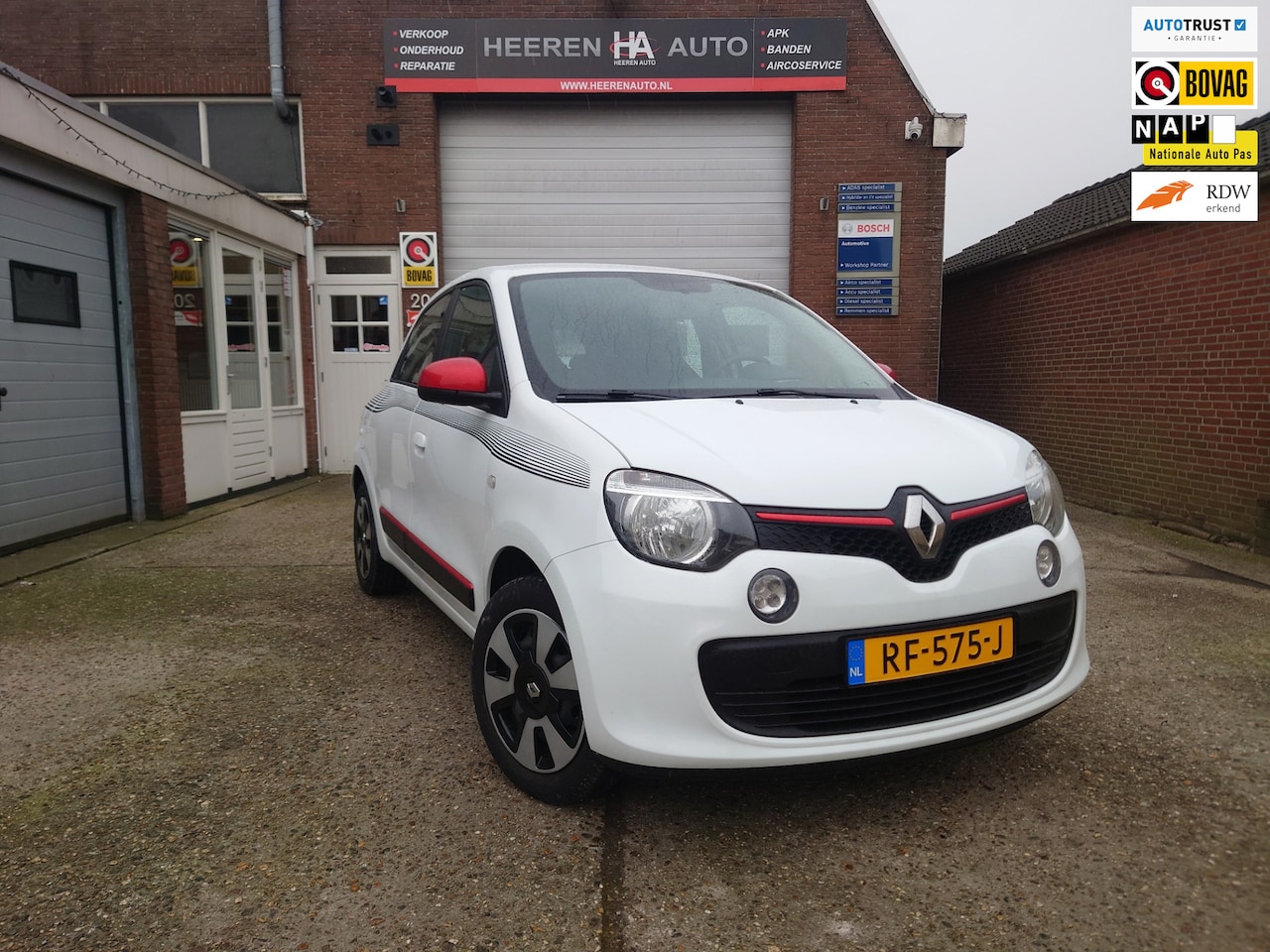 Renault Twingo - 1.0 SCe Collection 1.0 SCe Collection, 1e Eigenaar, Dealer onderhouden, Airco - AutoWereld.nl