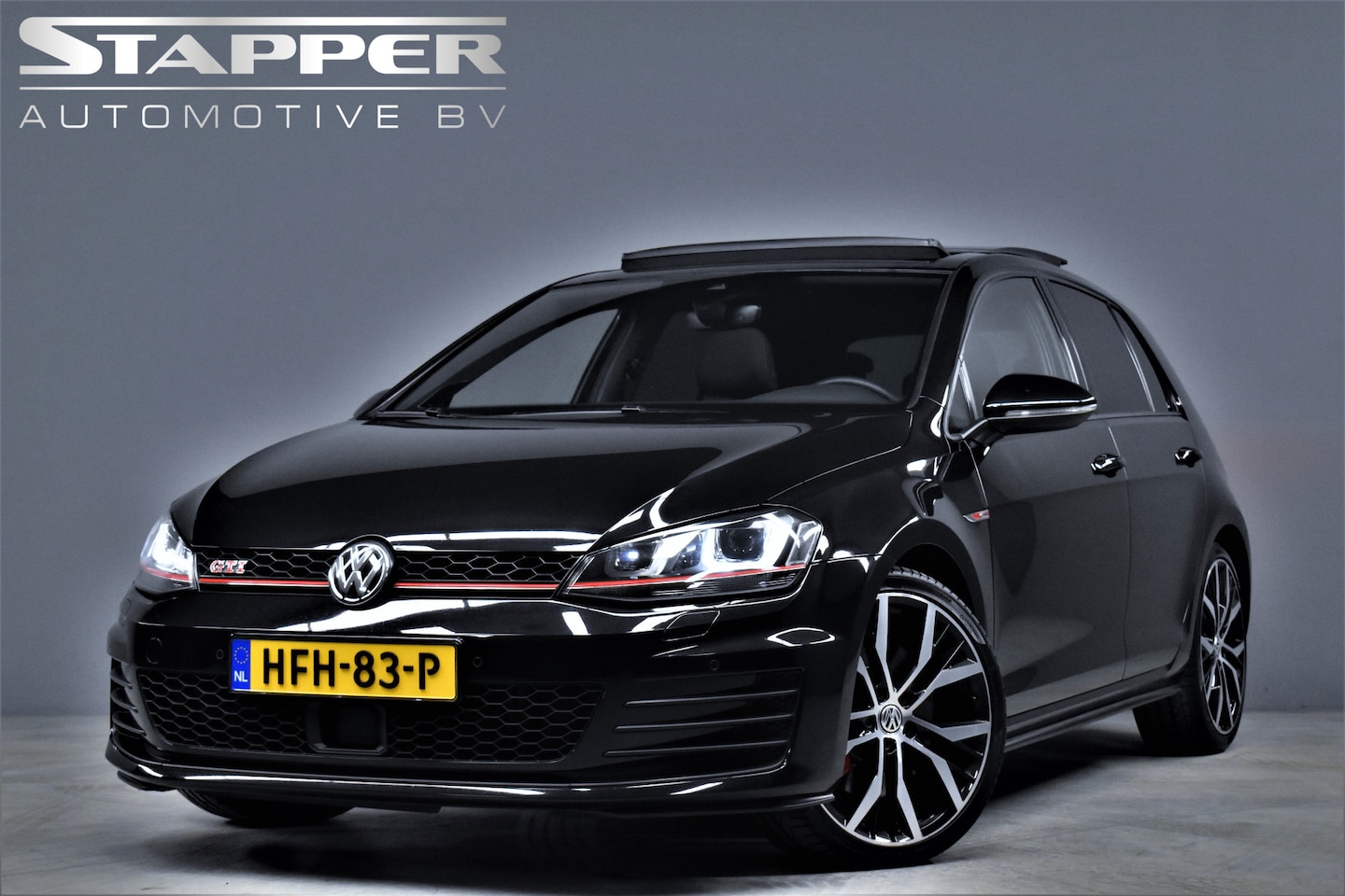 Volkswagen Golf - 2.0 TSI GTI Performance Pano/Carplay/Keyless/Dynaudio/Camera - AutoWereld.nl