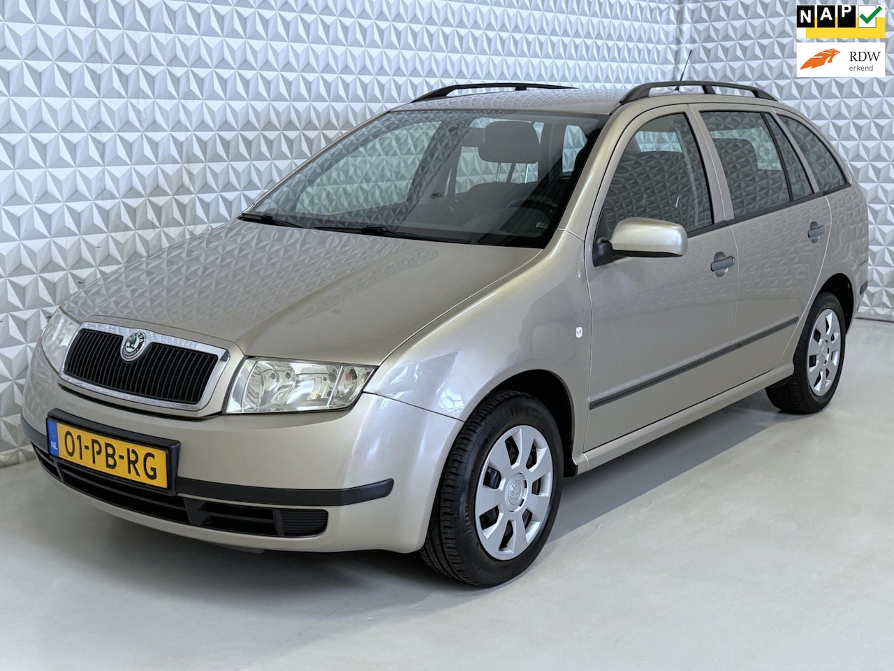 Skoda Fabia Combi - 1.4-16V van de 1e eigenaar! 94.000km (2004) - AutoWereld.nl