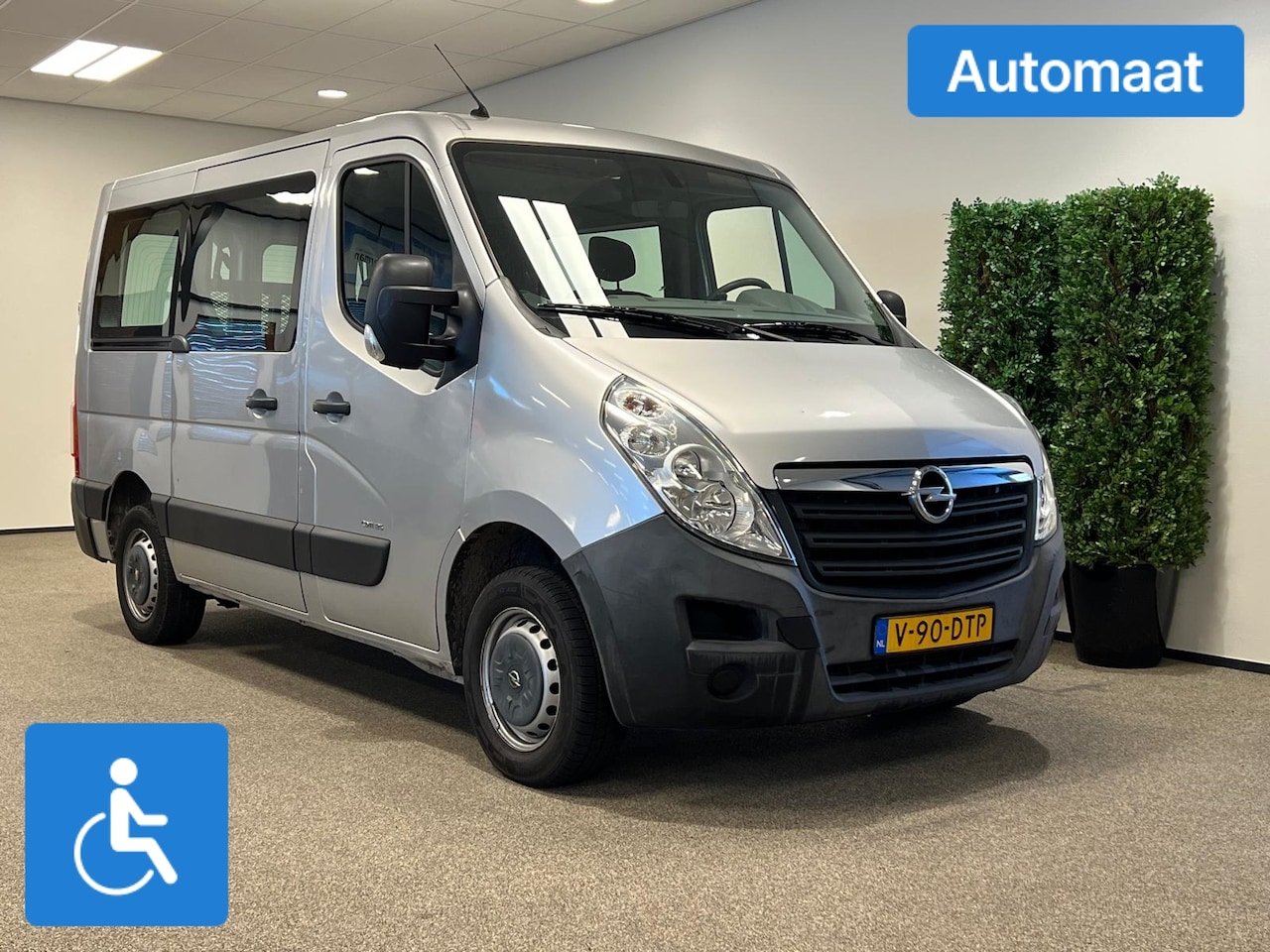 Opel Movano - L1H1 Rolstoelbus Automaat - AutoWereld.nl