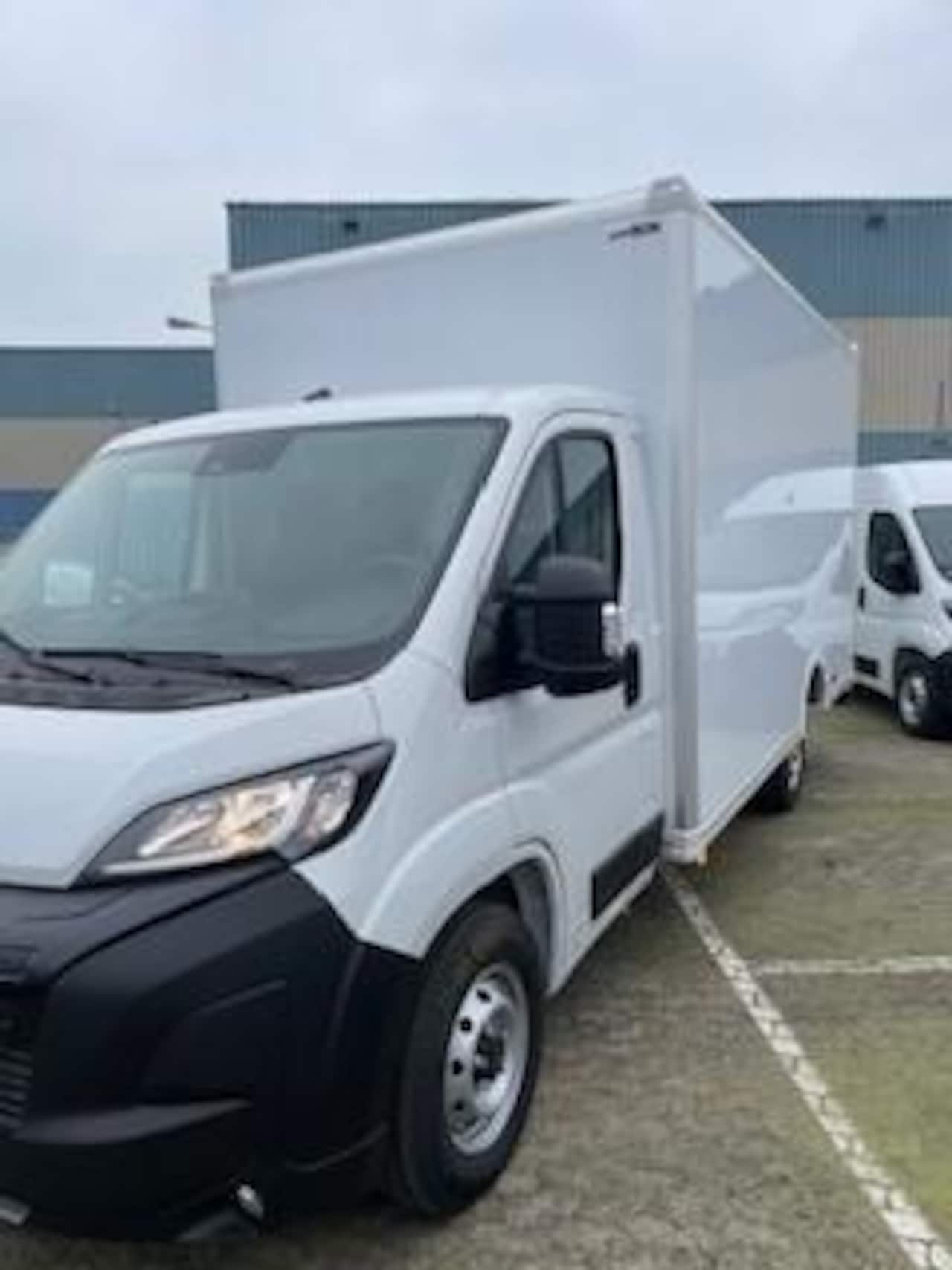 Peugeot Boxer - L3 3.5t Zwaar 180 pk | Achteruitrijcamera | Parkeersensoren Achter | Airco | Cruise Contro - AutoWereld.nl