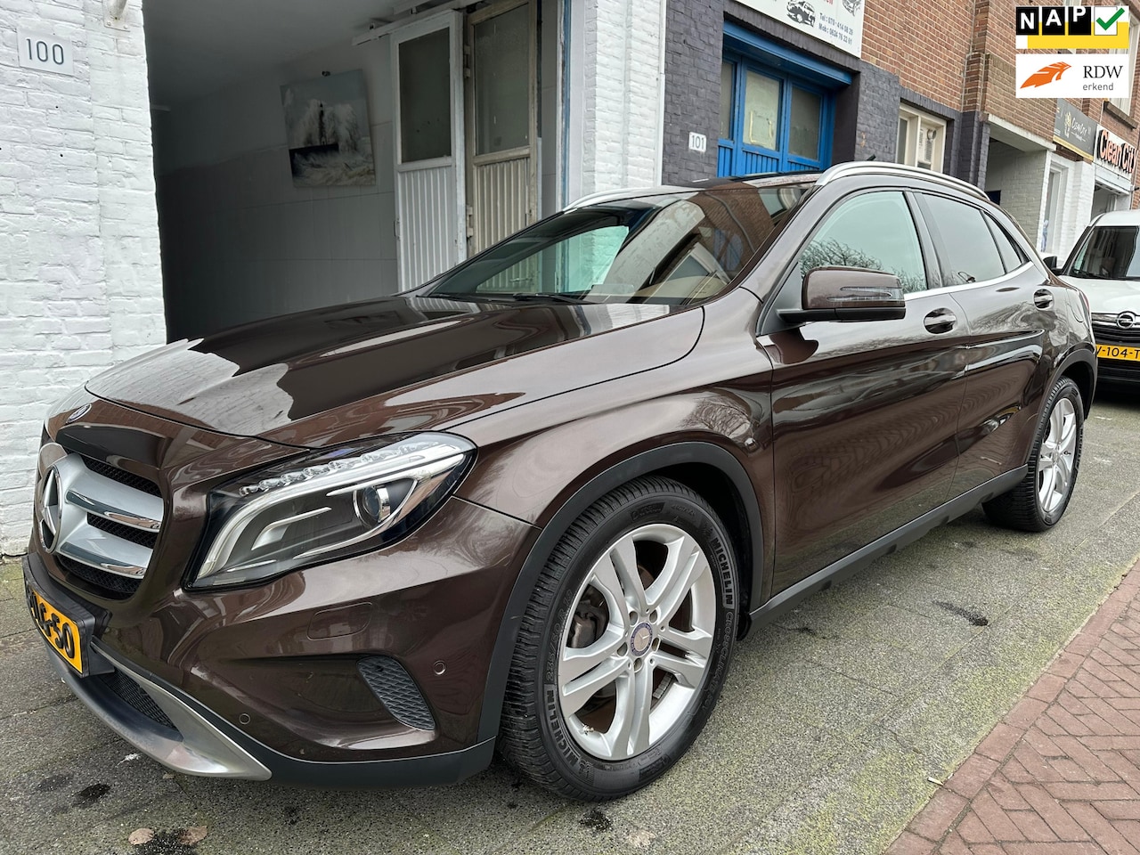 Mercedes-Benz GLA-Klasse - 200 Prestige AUTOMAAT Clima Cruise PDC Zeer Nette Auto - AutoWereld.nl