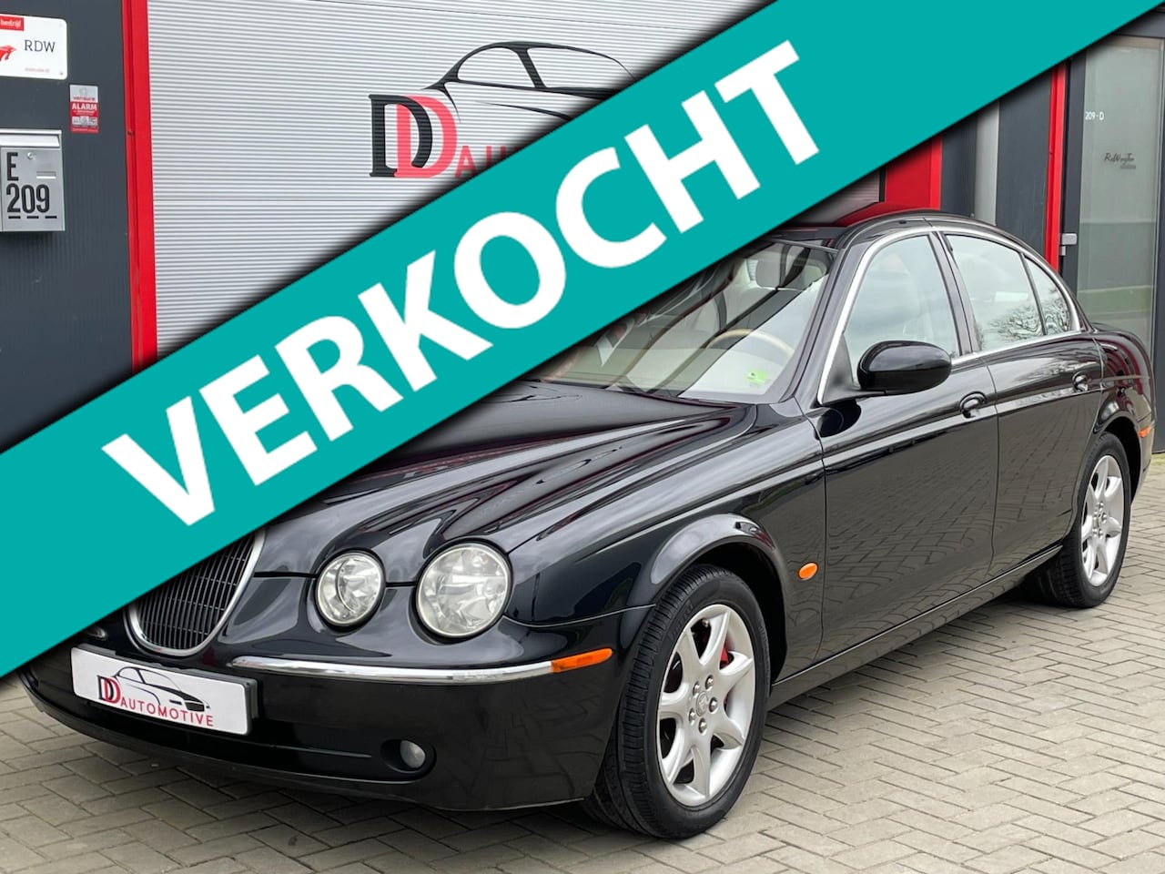 Jaguar S-type - 3.0 V6 iDition AUT/LEER/RIJDT NIEUW!/NAVI/CLIMA/V6 - AutoWereld.nl