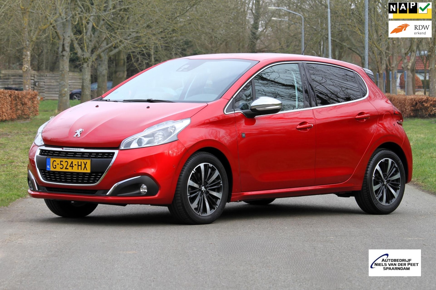 Peugeot 208 - 1.2 PureTech Tech Edition / 1e eigenaresse / Camera / Naviagtie / Parkeersensoren / Cruise - AutoWereld.nl