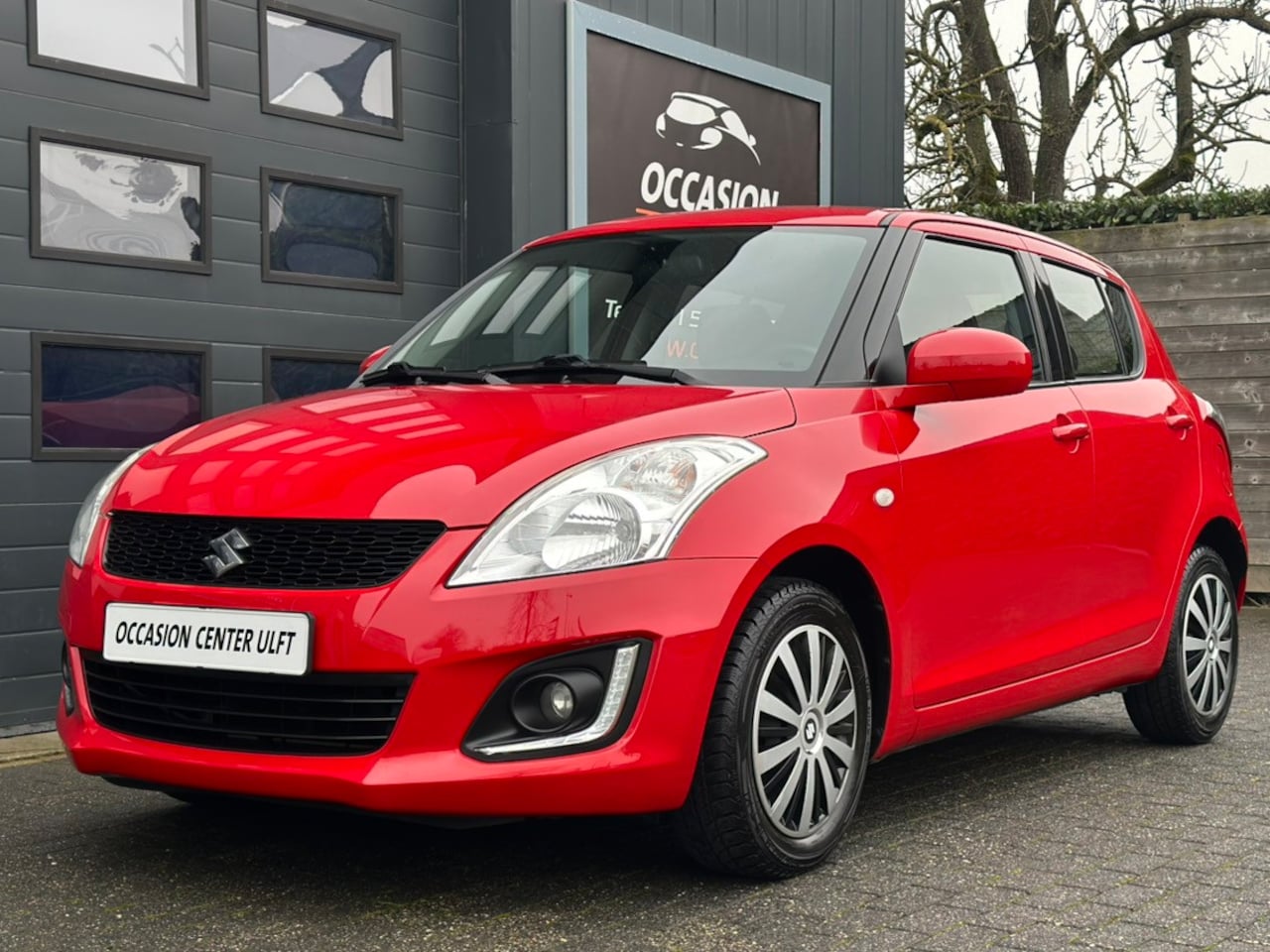 Suzuki Swift - AIRCO / CRUISE CONTR / EL PAKKET / LED ... - AutoWereld.nl