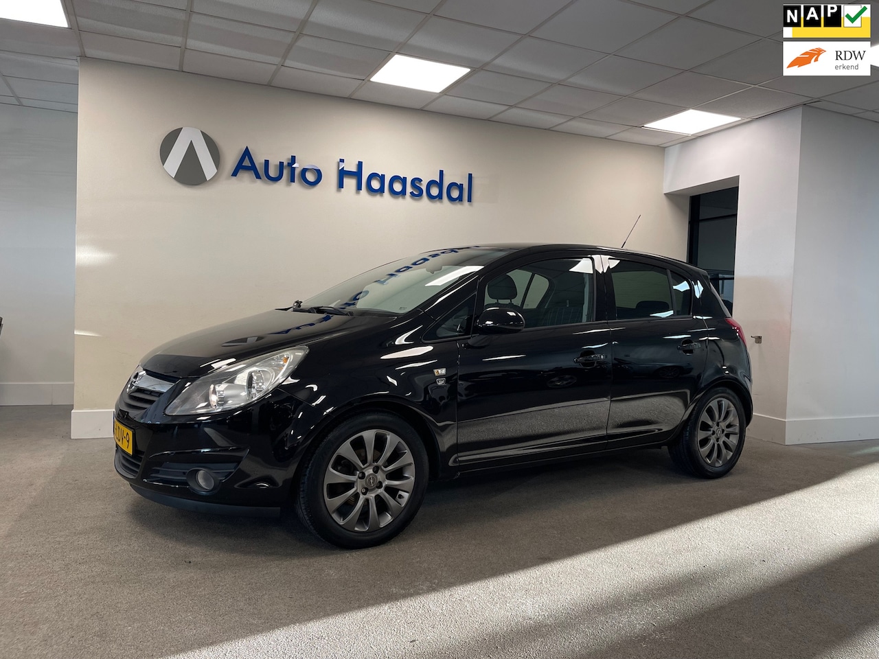 Opel Corsa - 1.4-16V '111' Edition|16"|CRUISE|AIRCO|NAP|2e EIGENAAR - AutoWereld.nl