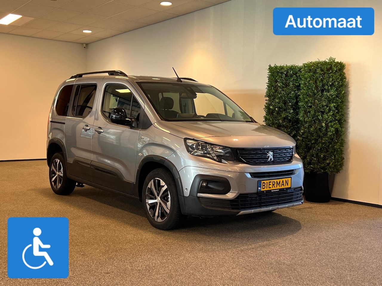 Peugeot Rifter - L1 Rolstoelauto Automaat 3+1 + tillift bijrijder - AutoWereld.nl