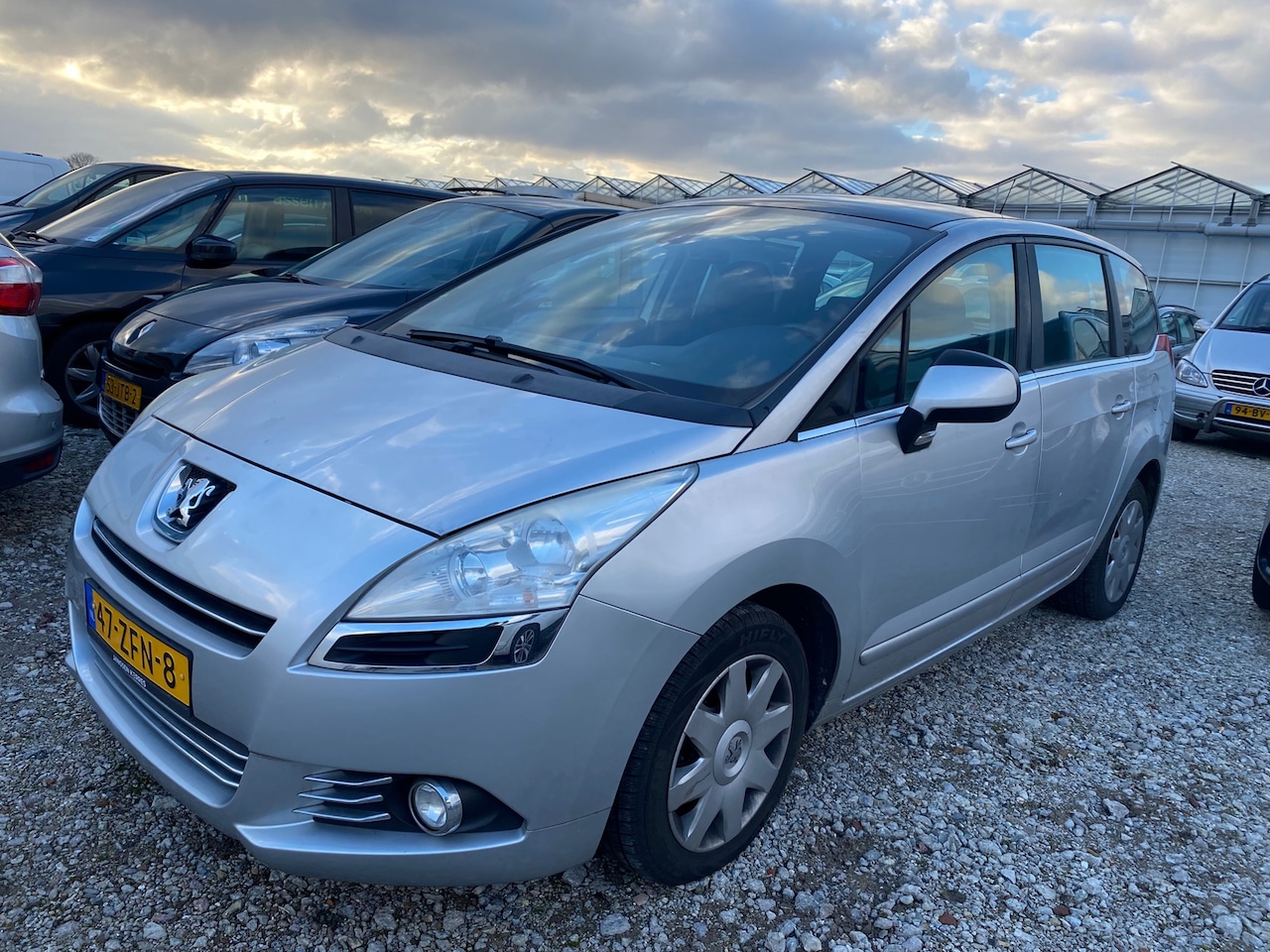 Peugeot 5008 - 2011 * 1.6 THP ST 7p. * MOTOR DEFECT - AutoWereld.nl