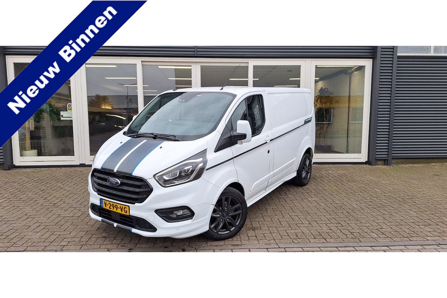 Ford Transit Custom - 290 2.0 TDCI 170 Pk Euro 6 Sport, Camera, Cruise Control, Airco, Automaat, Navigatie, Prij - AutoWereld.nl