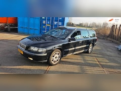 Volvo V70 - 2.4 Comfort Line