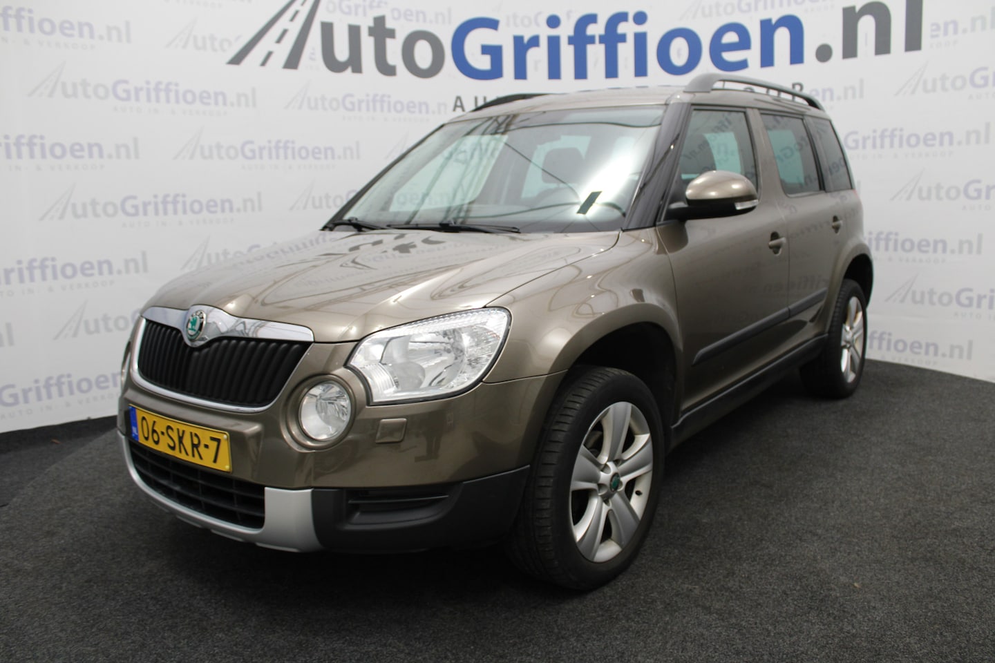 Skoda Yeti - 1.2 TSI Tour nette SUV met trekhaak - AutoWereld.nl