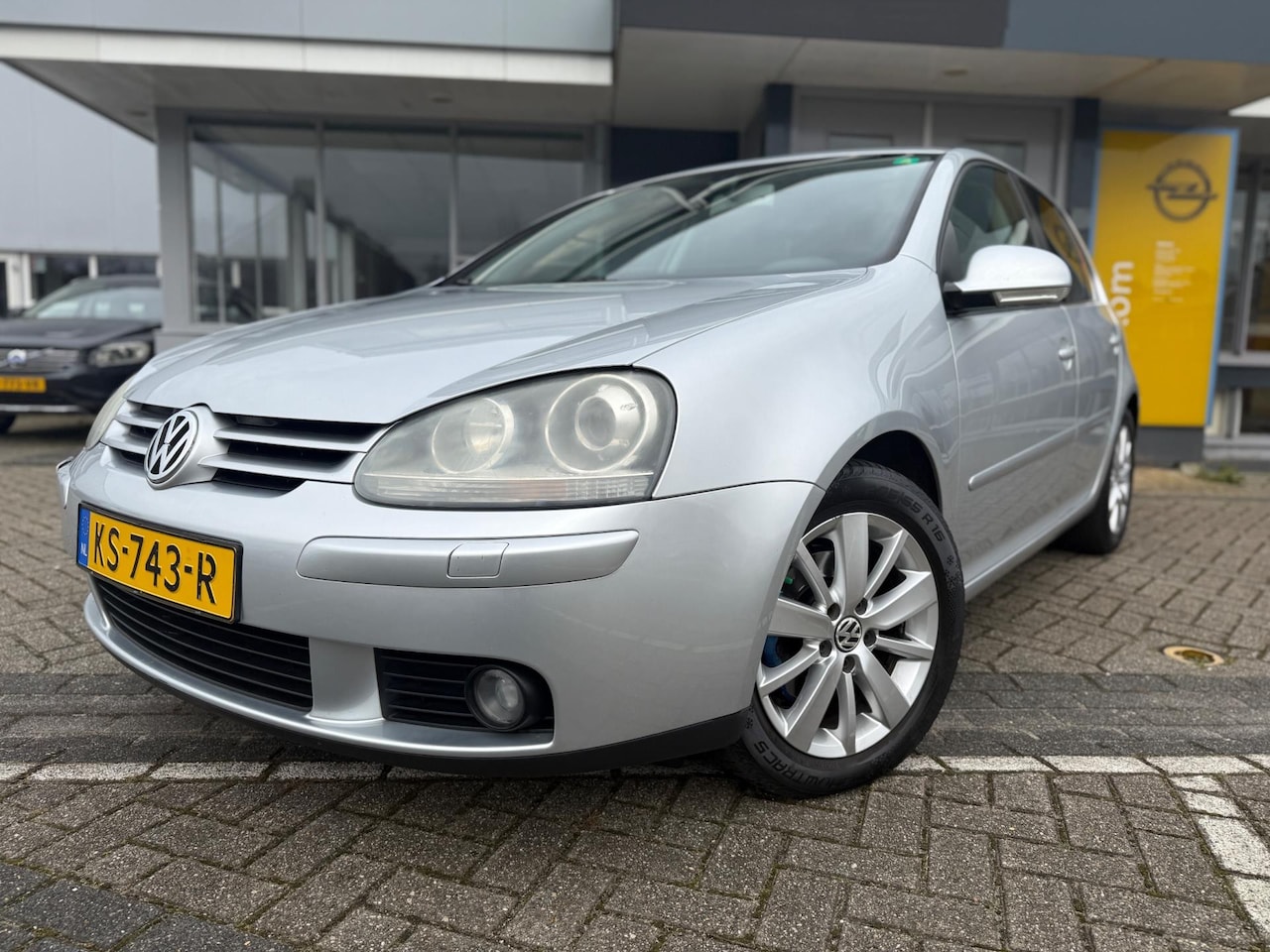 Volkswagen Golf - 1.6 FSI Comfortline | Xenon | Automaat | LMV | Alcantara | Trekhaak | Stoelverw | - AutoWereld.nl