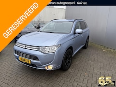 Mitsubishi Outlander - 2.0 PHEV Instyle