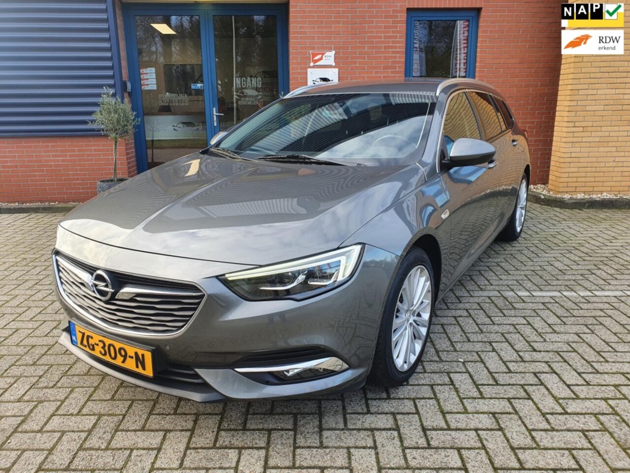 Opel Insignia Sports Tourer - Sports Tourer 1.5 Turbo Innovation trekhaak airco - AutoWereld.nl