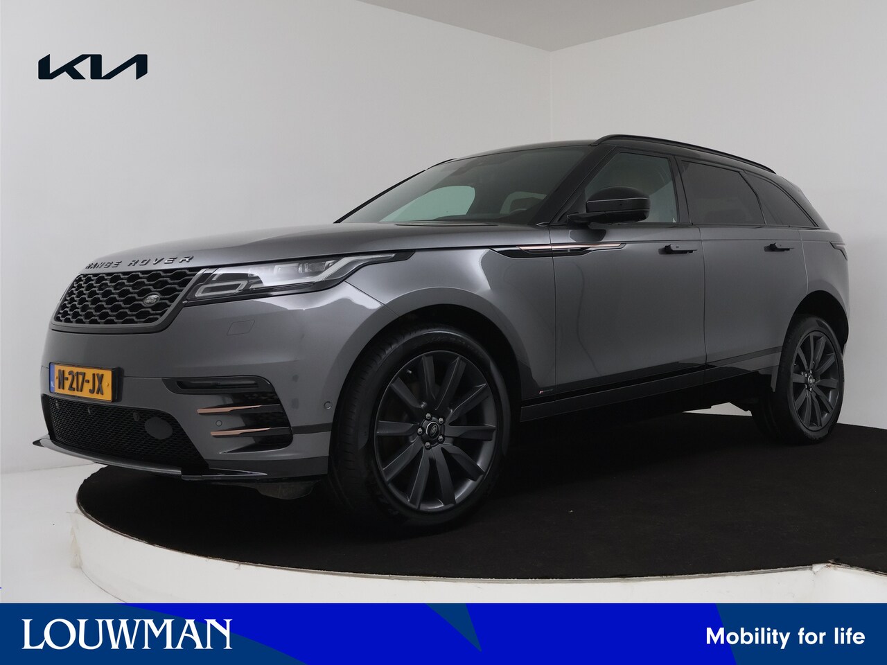 Land Rover Range Rover Velar - 2.0T P300 AWD R-Dynamic HSE Limited | 300pk | Massagestoelen | Luchtvering | Alarm Klasse - AutoWereld.nl