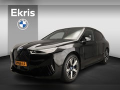 BMW iX - xDrive40 | Sportpakket | Laserlicht | Leder | HUD | Trekhaak | Keyles go | DAB | Harman-ka