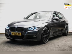 BMW 3-serie - 316i M Sport Edition ORG NL [ Alcantara 19 Inch Breedset Bi-Xenon Parkeersensoren Navigati