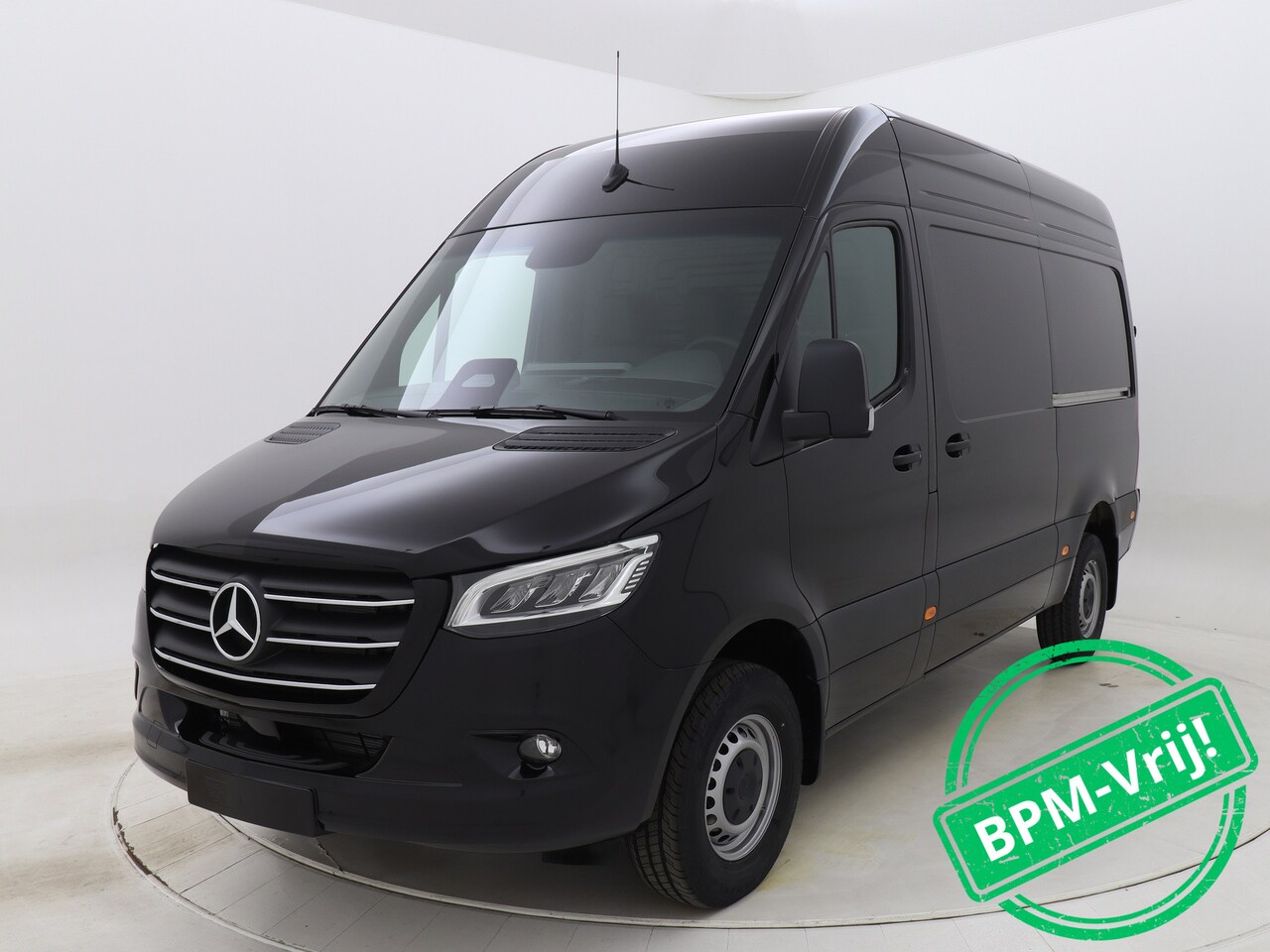 Mercedes-Benz Sprinter - 319CDI 190PK Automaat L2H2 RWD SELECT | BPM Vrij | Distronic | Alarm Klasse 3 SCM | - AutoWereld.nl